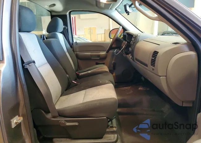 1GCEC14X78Z226960: 77403575