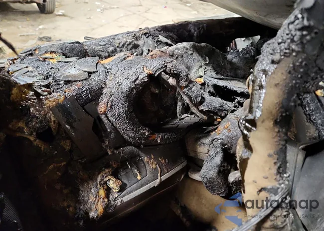 5UXWX9C51E0D33401: 77215535