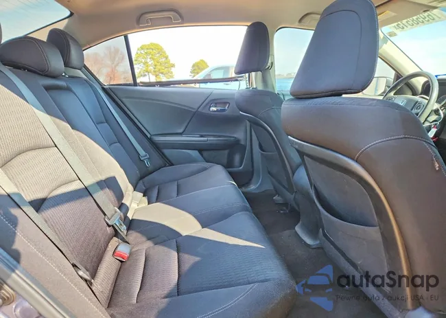 1HGCR2F54EA300077: 76958515