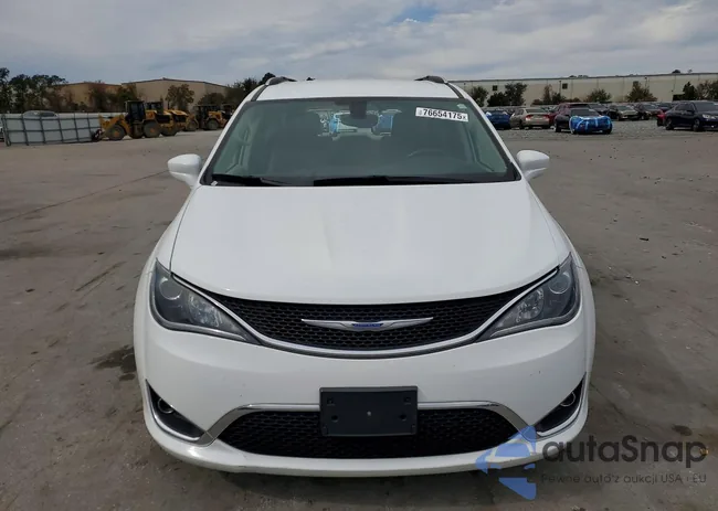 2C4RC1BG1KR582987: 76654175