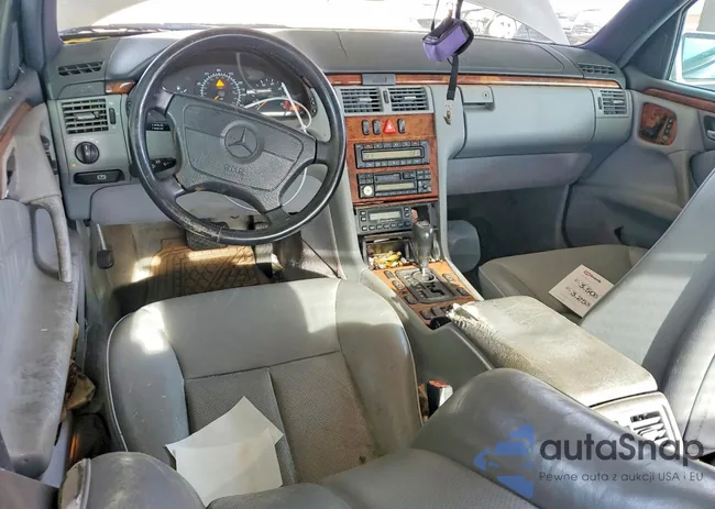 WDBJF70F8WA609645: 78951185