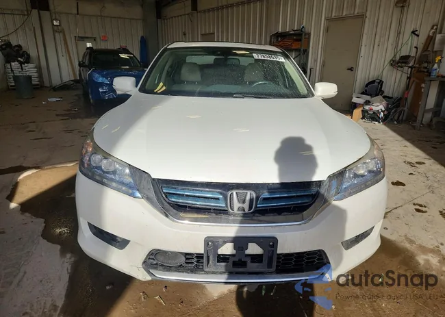 1HGCR6F70FA011773: 77858635