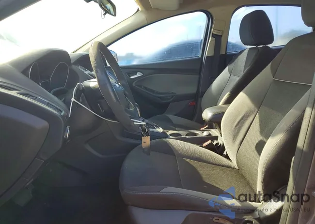 1FADP3F21EL339059: 79090295