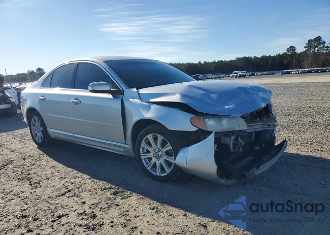 YV1982AS2A1116172: 78858685