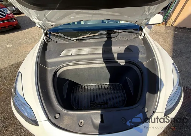 5YJYGDEE5MF295078: 75964165