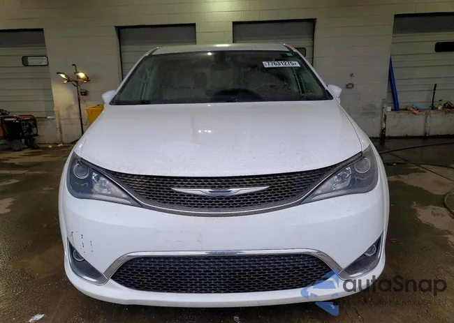 2C4RC1FG3JR100741: 77631275