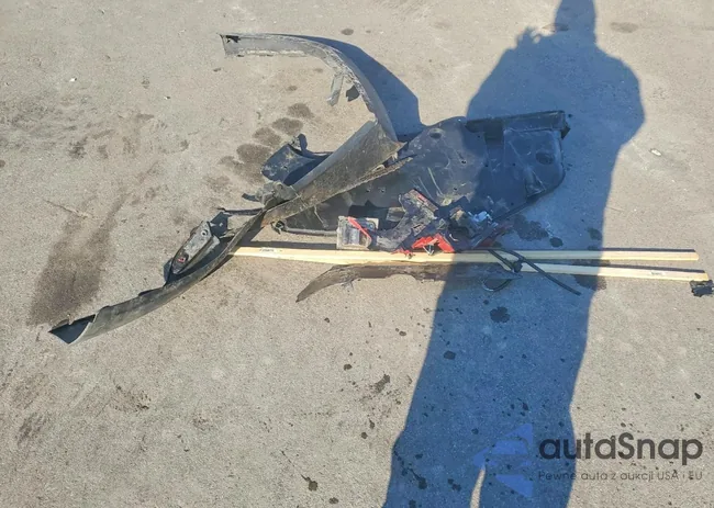 1FADP3F27FL302583: 77173035