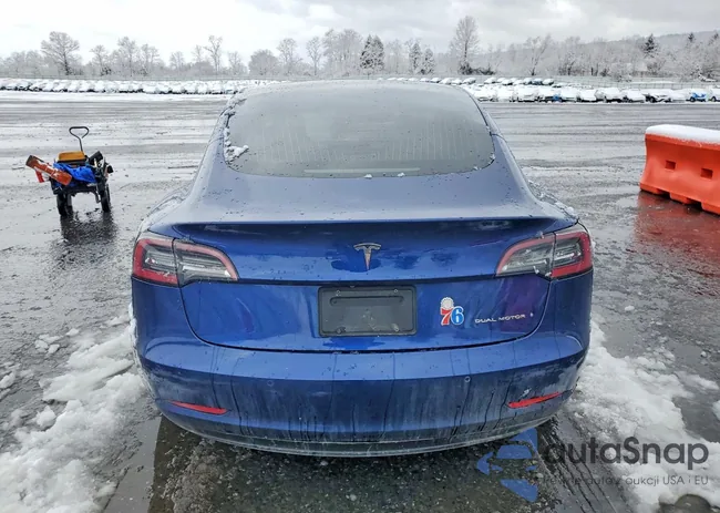 5YJ3E1EB7KF391070: 78643905