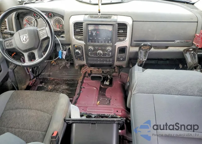 1C6RR7LM3JS245652: 77194975