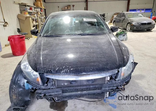 1HGCP3F81CA023987: 76335935