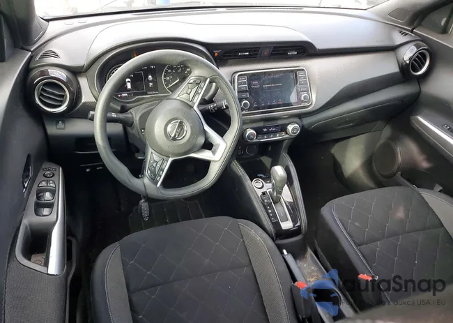 3N1CP5CU2KL518494: 76931735