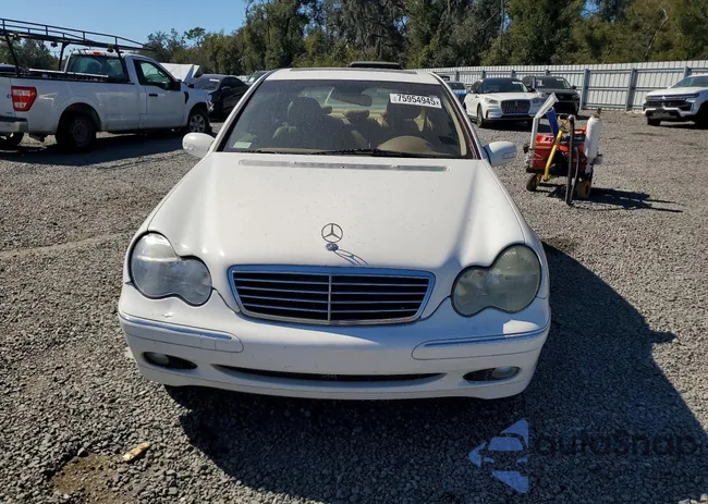 WDBRF61J83A511128: 75954945