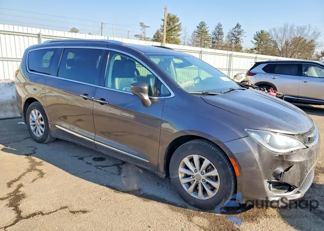 2C4RC1BG6KR639037: 79224075