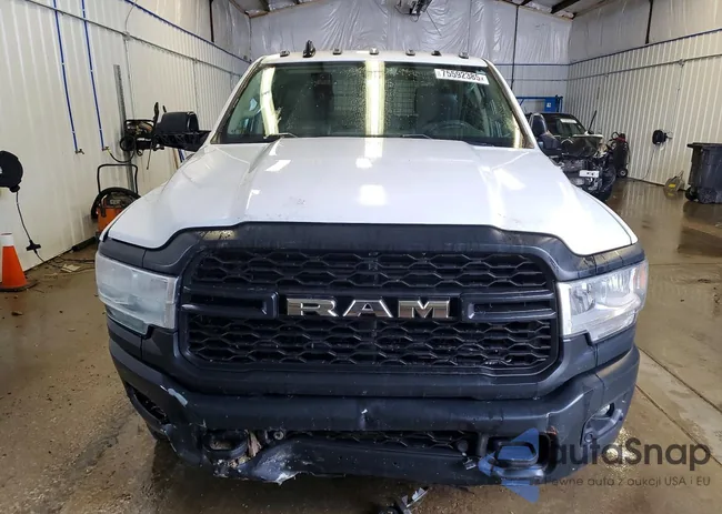 3C6UR5HL5LG267323: 75592385