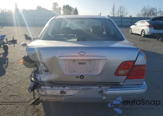 WDBJF55F3VA288786: 76287525