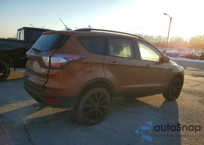 1FMCU0GD6HUA79295: 76221215