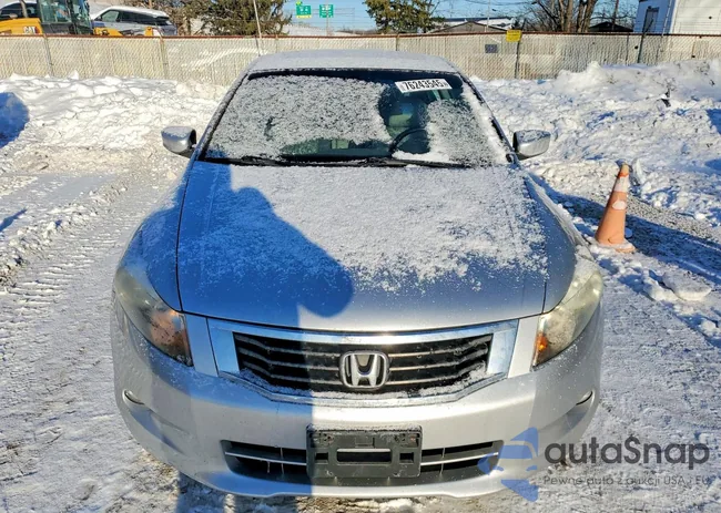 1HGCP3F80AA025792: 76243545