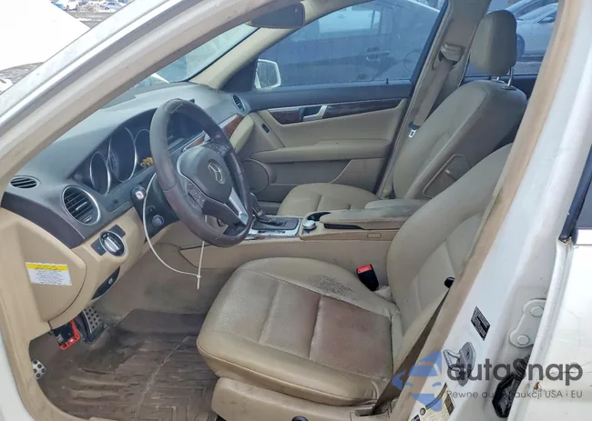 WDDGF8AB8DA764387: 78653685