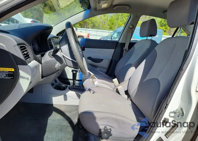 KMHCN4AC2AU517613: 78053395