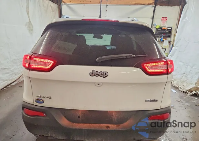 1C4PJMCB8GW197197: 76038595