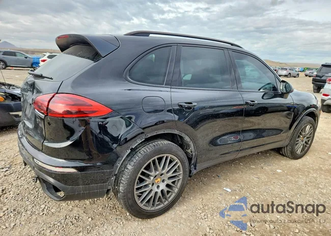 WP1AA2A21JKA01269: 76716025