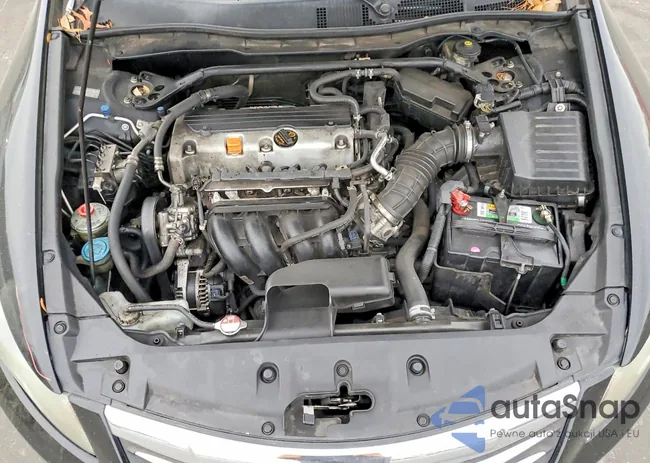 1HGCP2F74CA213025: 76806565