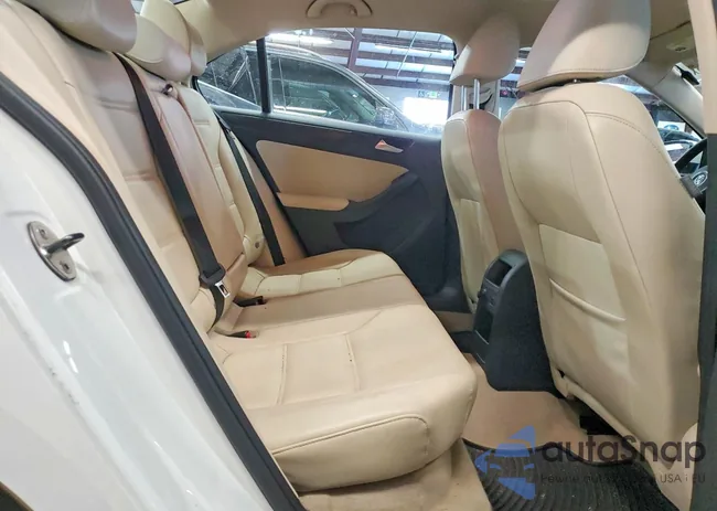 3VWD17AJ7EM222227: 78970835