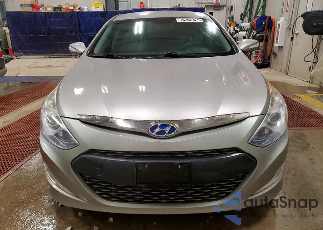 KMHEC4A43CA035289: 76266325