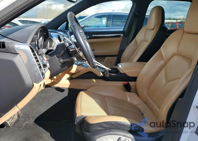 WP1AA2A28JKA03617: 79110785