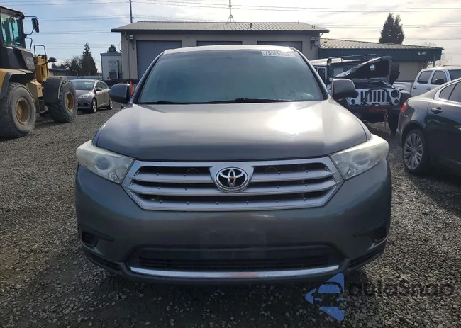 5TDBK3EH5CS158791: 75689955