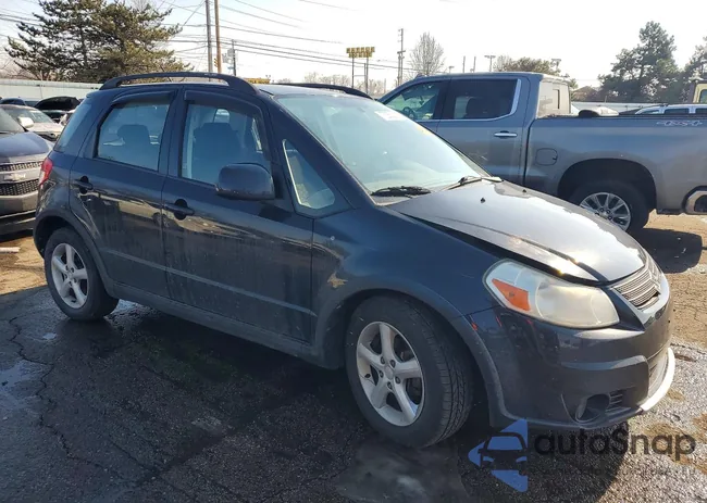 JS2YB413685110679: 76253235