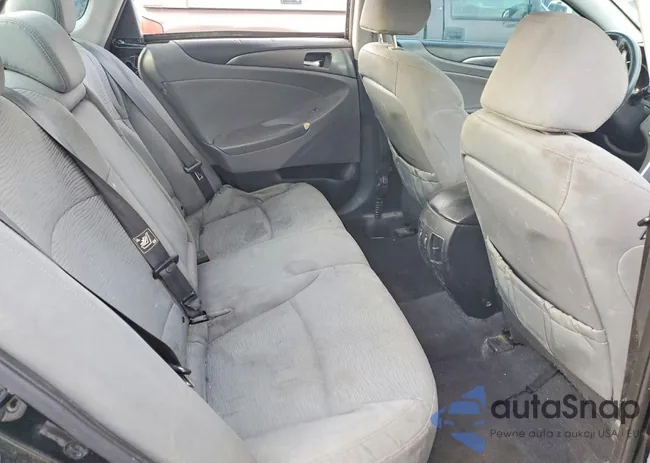 KMHEC4A4XBA005074: 75280415