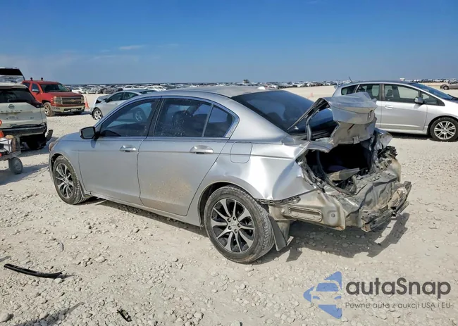 JHMCP26808C026558: 77136945