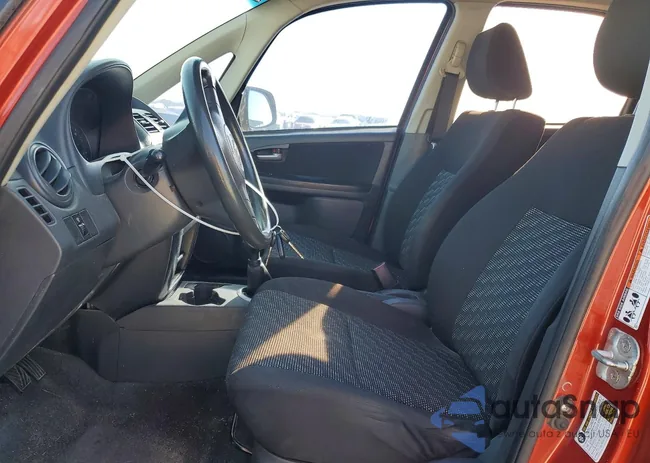 JS2YB413X85109597: 78744385