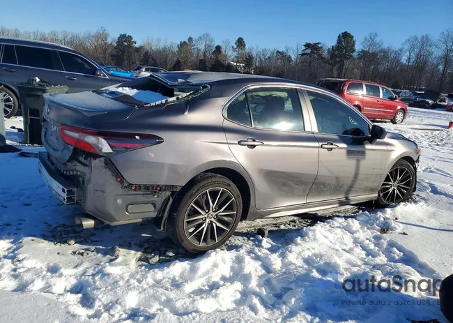 4T1G11AK9NU041479: 75628055