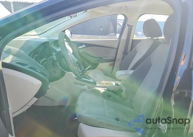 1FADP3F27EL255991: 75181655