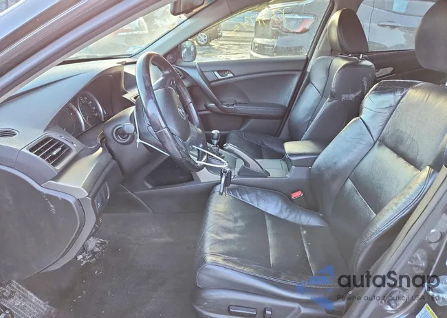 JH4CU2E61AC027068: 77347315