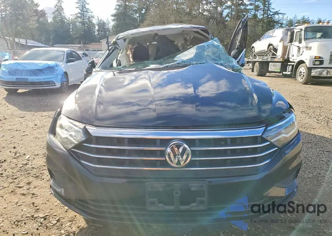 3VWC57BU9KM071119: 79110395