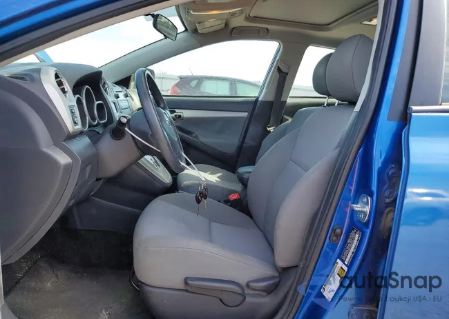 2T1KE4EE9AC036797: 77779325