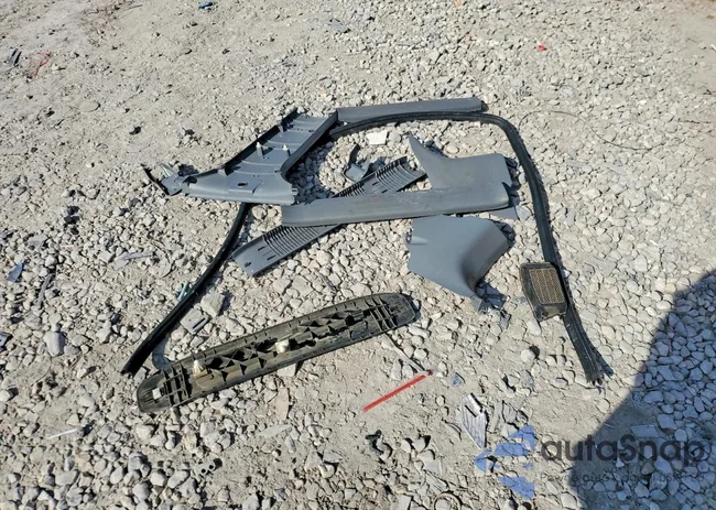 3TMLU4EN2BM080351: 77079735