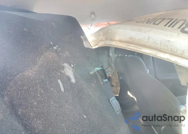 1G1ZB5STXPF212054: 74035755