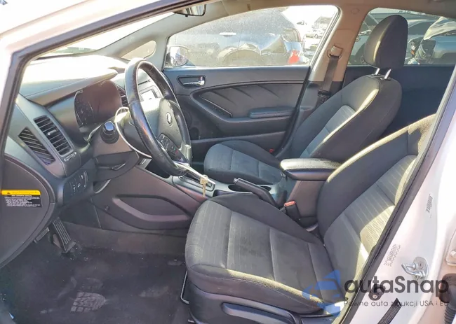 KNAFX4A82E5202797: 79242545