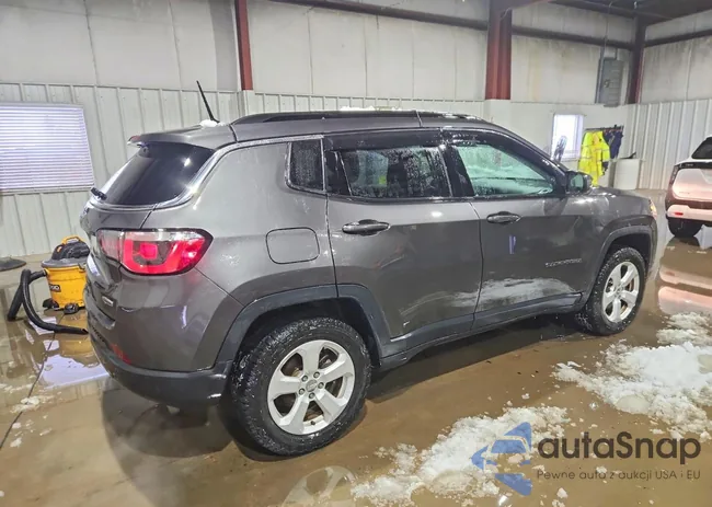 3C4NJDBB8JT403057: 74983575