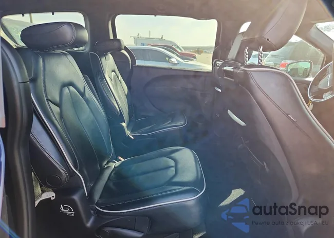 2C4RC1GG2KR681780: 78219195