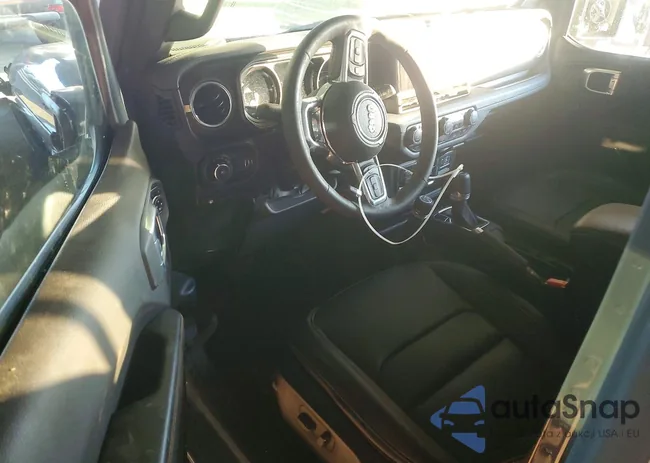 1C4RJXP6XRW255496: 76253825