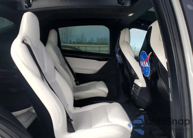 5YJXCBE25HF042723: 78240645