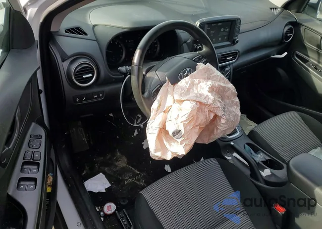 KM8K22AA3LU572646: 78467065