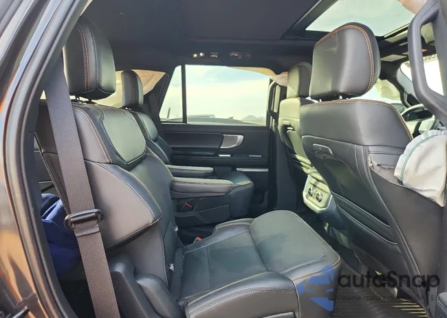 1FMJU1RG9SEA04533: 76965655