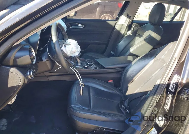 ZARFAEDN8H7531126: 76596305