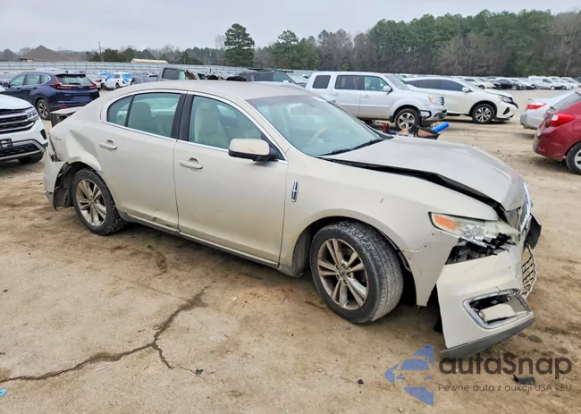 1LNHM93R39G606012: 76709775